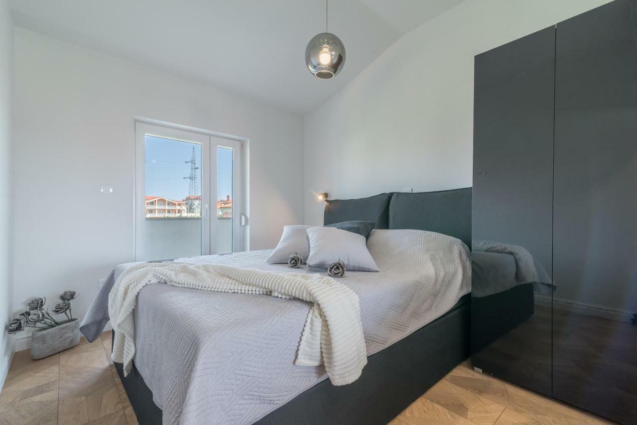 Luxury Piano Apartment Задар Екстериор снимка